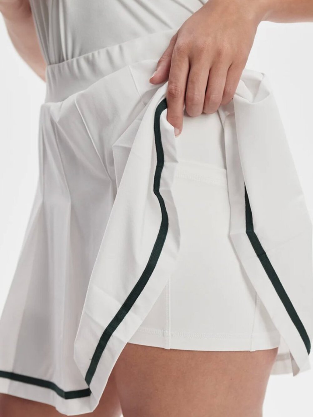 Varley Clarendon 2.0 High-Rise Skort 16" NWT